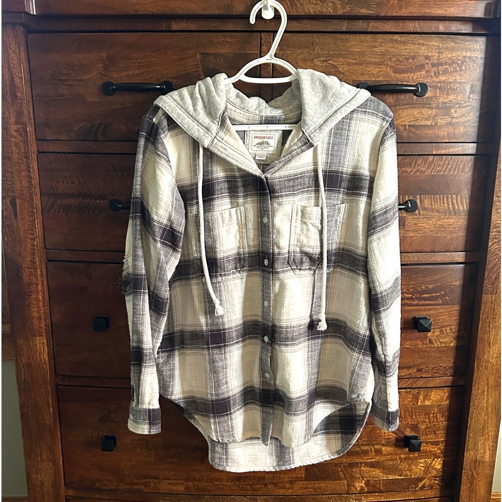 AE Women’s American Eagle Hooded Destroyed Flannel Button Down Shirt Hoodie XS - Picture 2 of 8